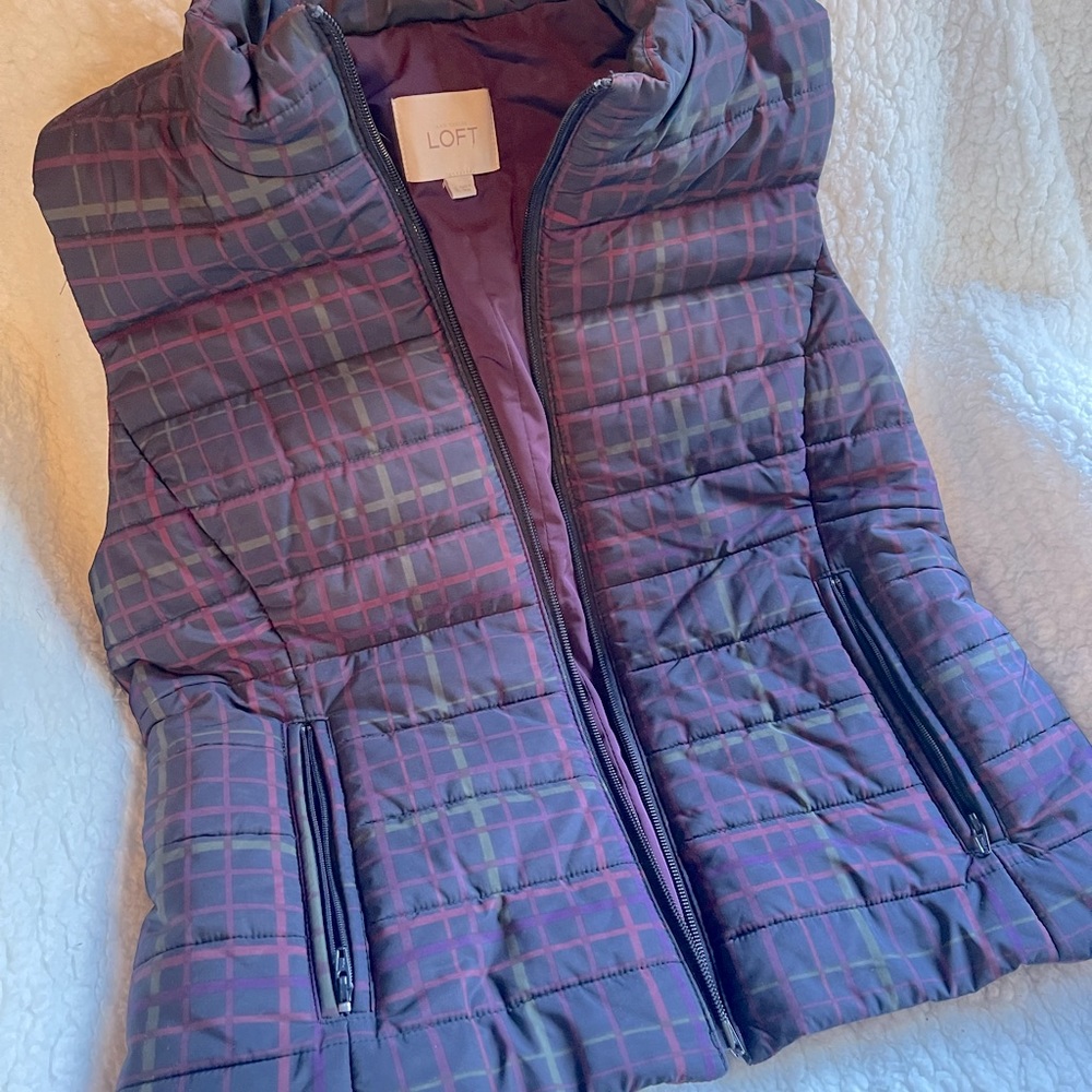 Ann Taylor Loft Puffy Vest